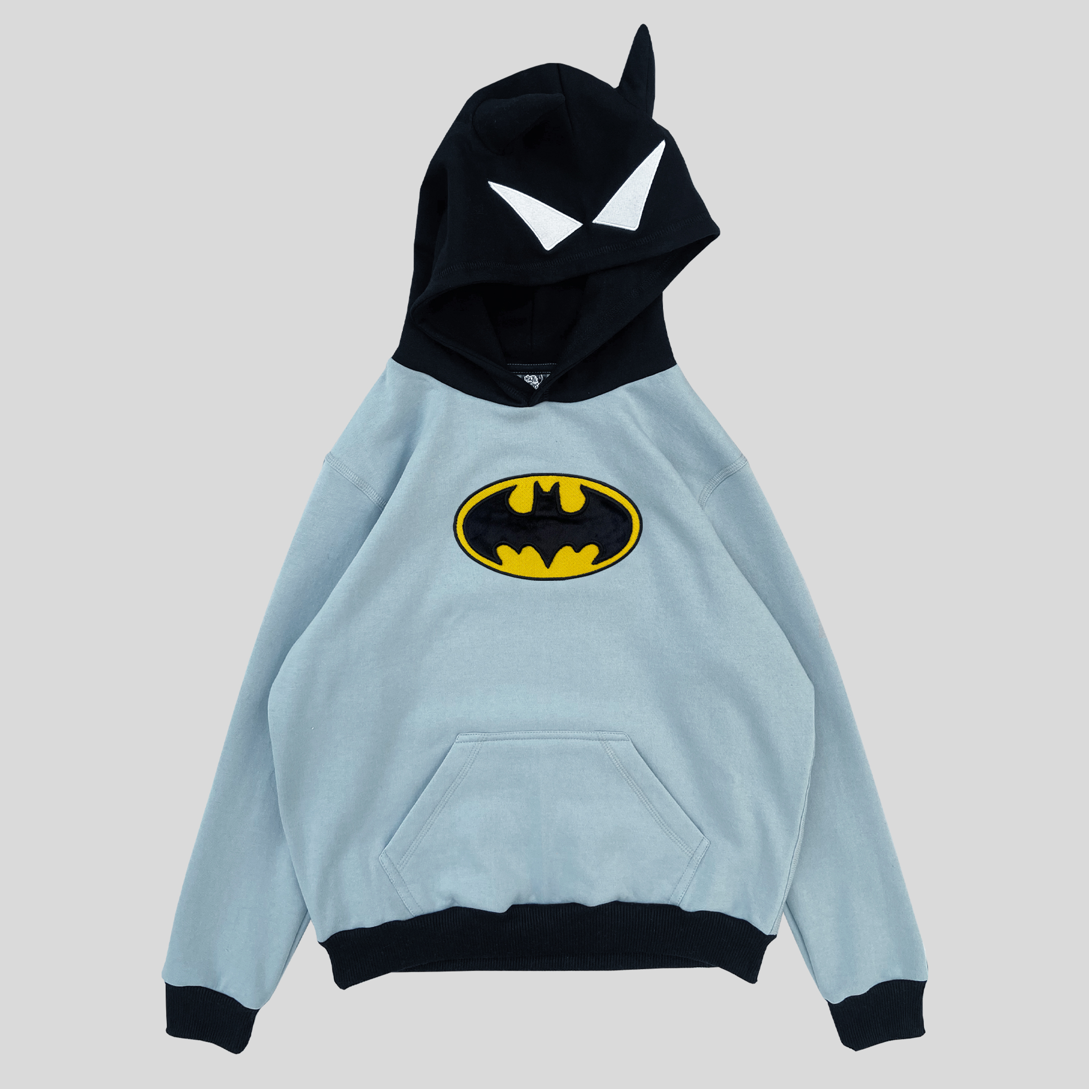 Classic Bat Hoodie 🦇 - Imagen 3