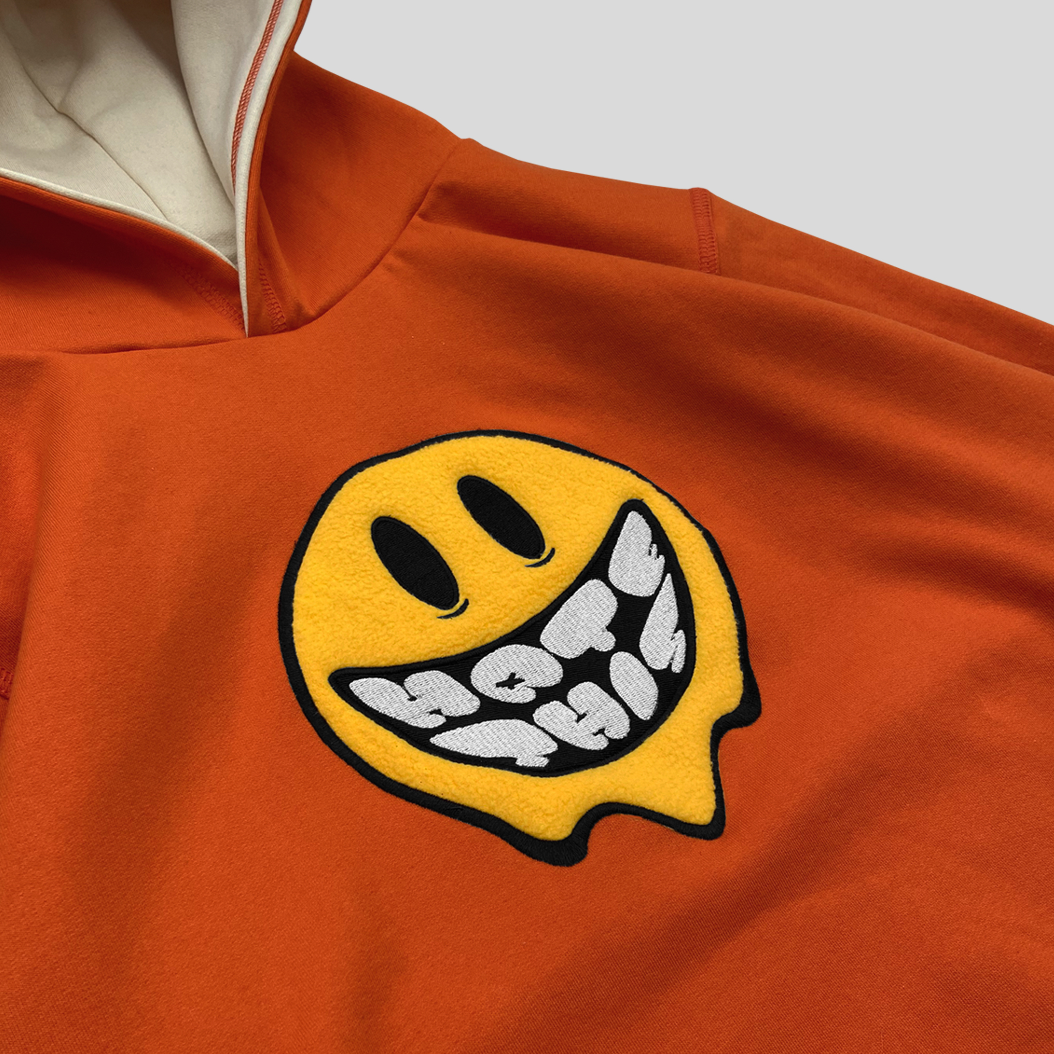 Not Happy Hoodie Naranja 🫠 - Imagen 3