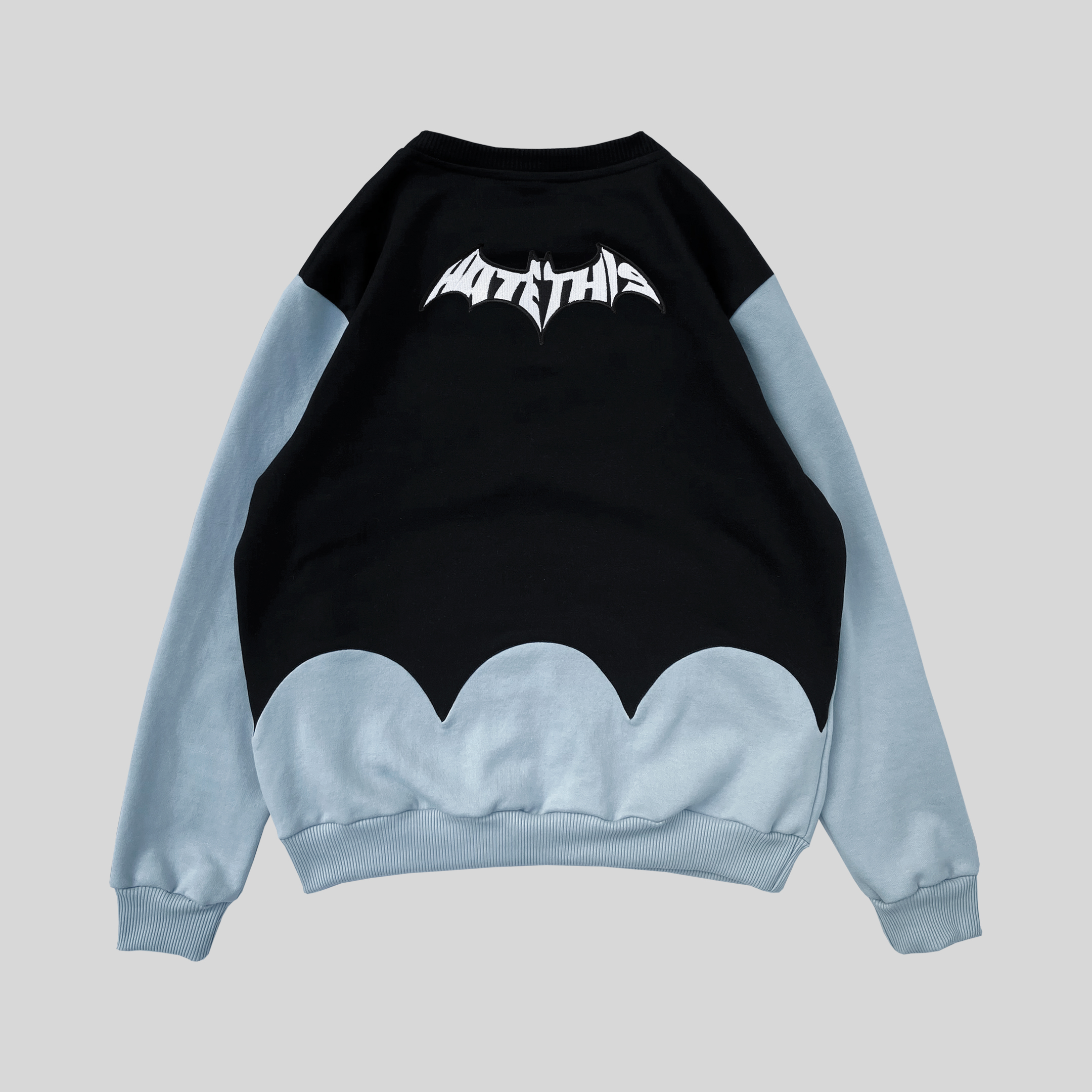 Hate This Bat Crewneck 🦇 - Imagen 3